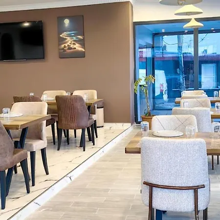 Hotel Airport Kumsal
