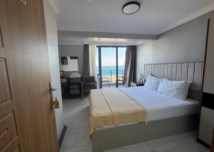 Hotel Airport Kumsal 3*