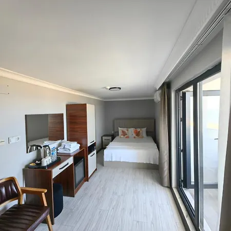 Airport Kumsal Szálloda 3*